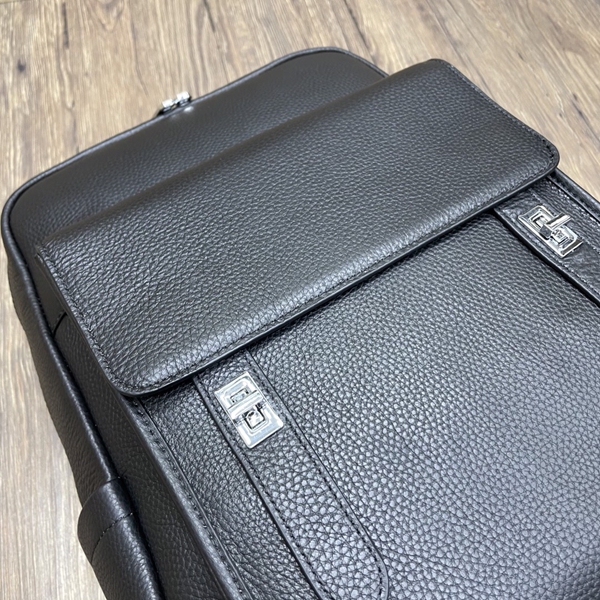 スーパーコピーブランドバッグ着用イメージ